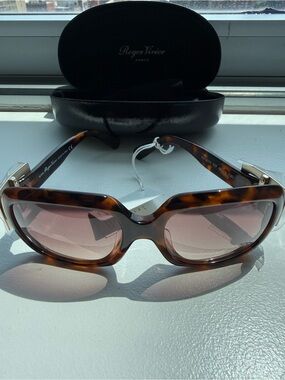 NEW Roger Vivier 52F Havana Tortoise Sunglasses 56-18-130 w/ Case